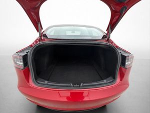 Tesla Model 3 bild 8