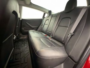 Tesla Model 3 bild 20