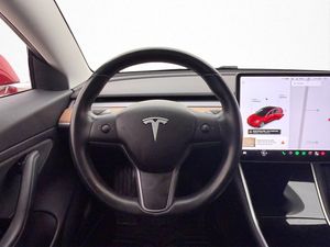 Tesla Model 3 bild 23