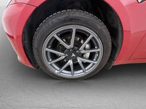 Tesla Model 3 bild 25