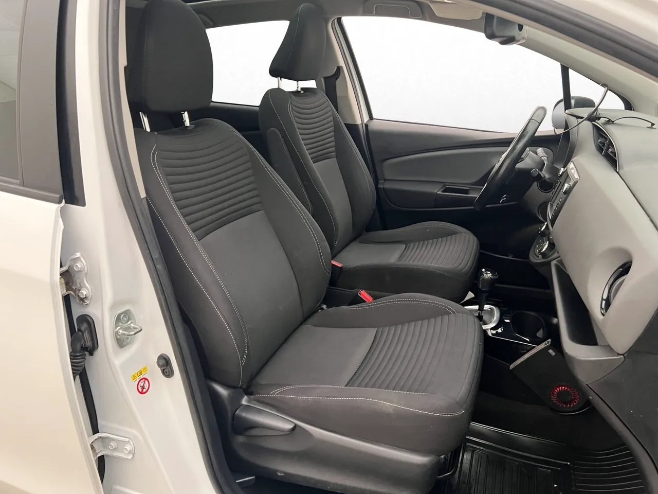 Vehicle image 20