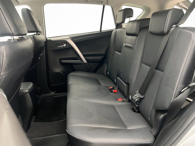 Toyota RAV4 bild 27