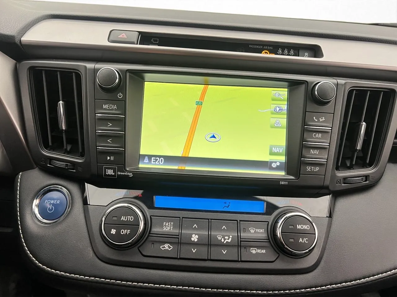 Vehicle image 20