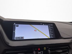 BMW 118 bild 19