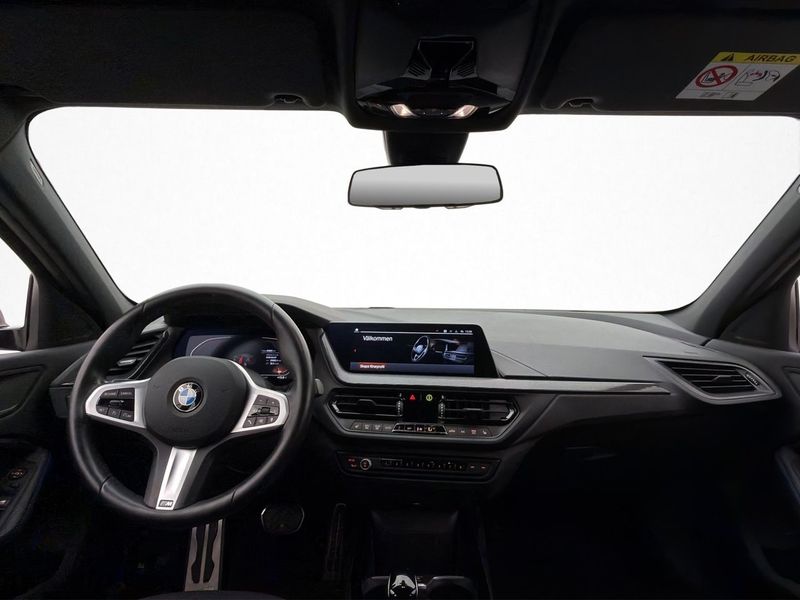 BMW 118 bild 12