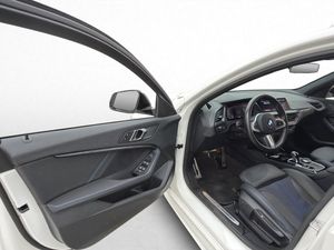 BMW 118 bild 10