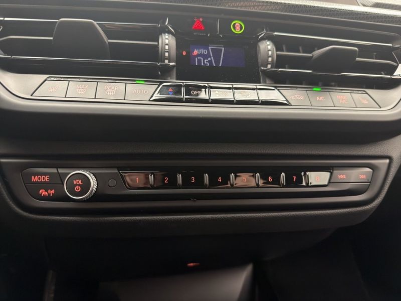 BMW 118 bild 22