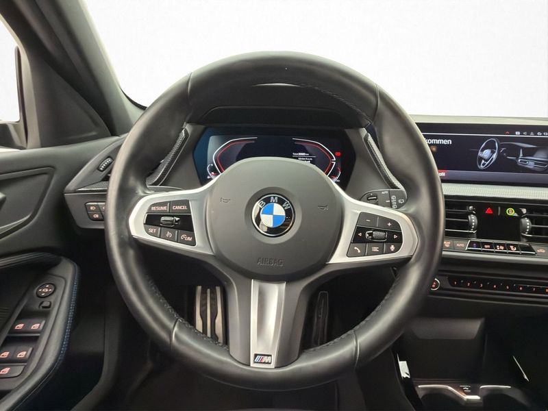 BMW 118 bild 13