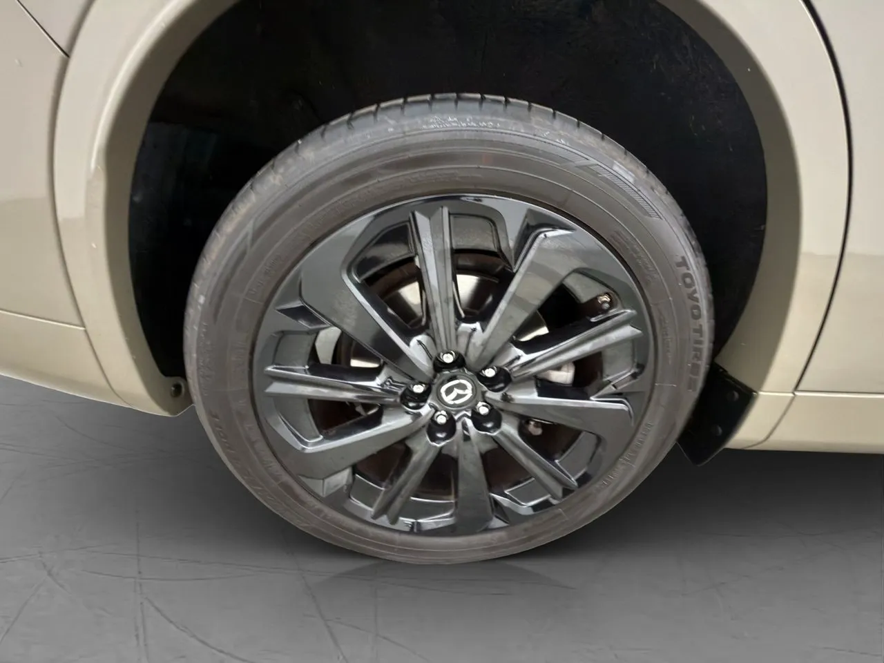 Vehicle image 37
