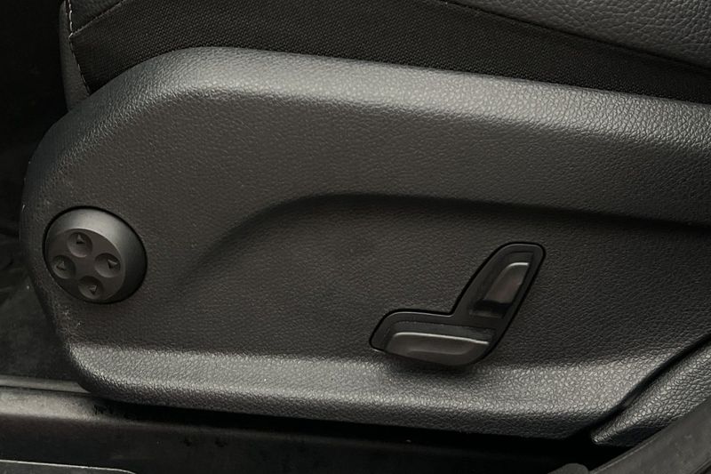 Mercedes GLC220 bild 21
