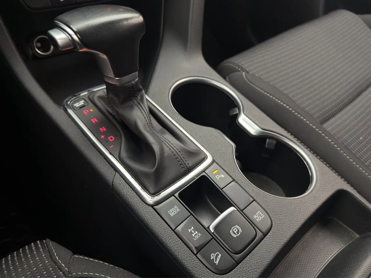 Vehicle image 24