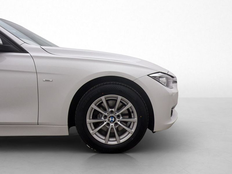 BMW 320 bild 32
