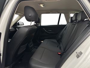 BMW 320 bild 26