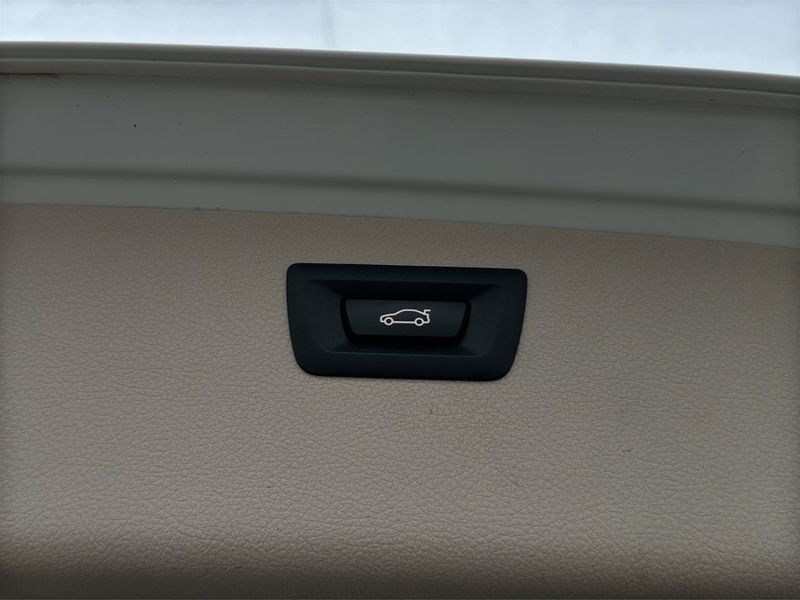 BMW 320 bild 28