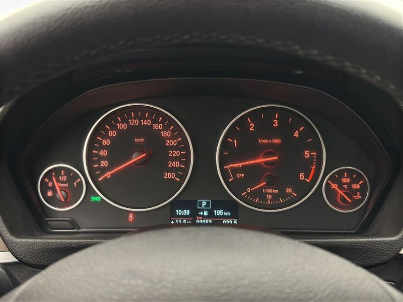 BMW 320 bild 15