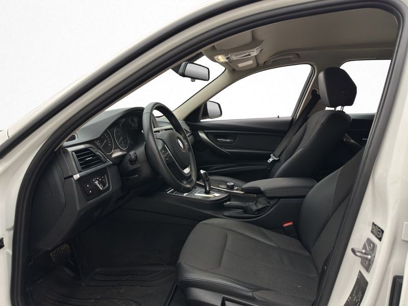 BMW 320 bild 10