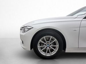 BMW 320 bild 29