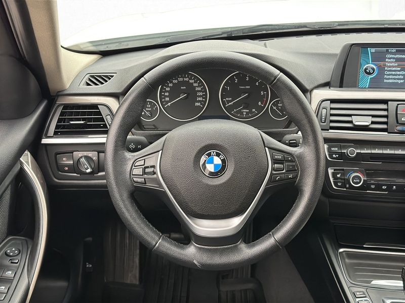 BMW 320 bild 12