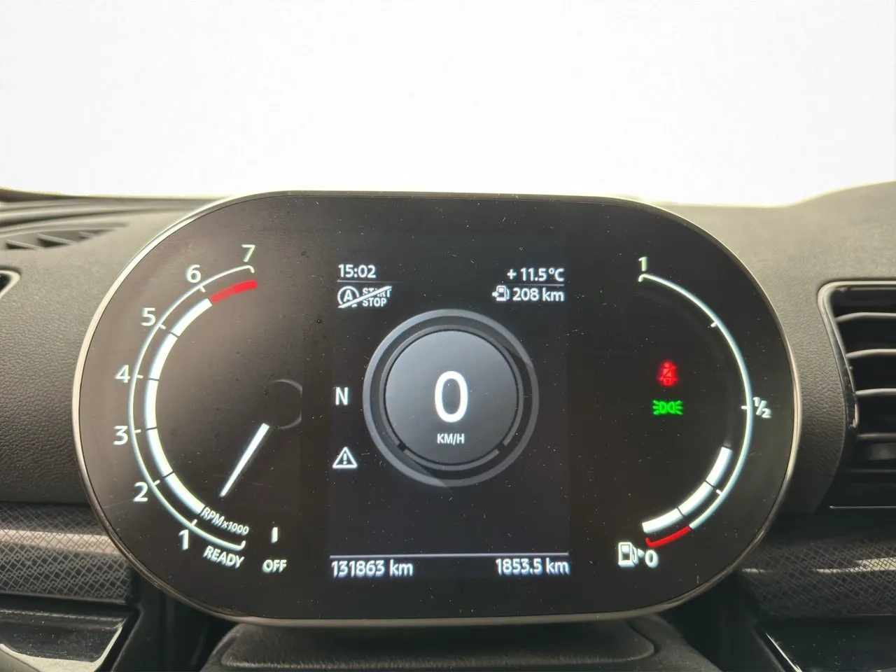 Vehicle image 14