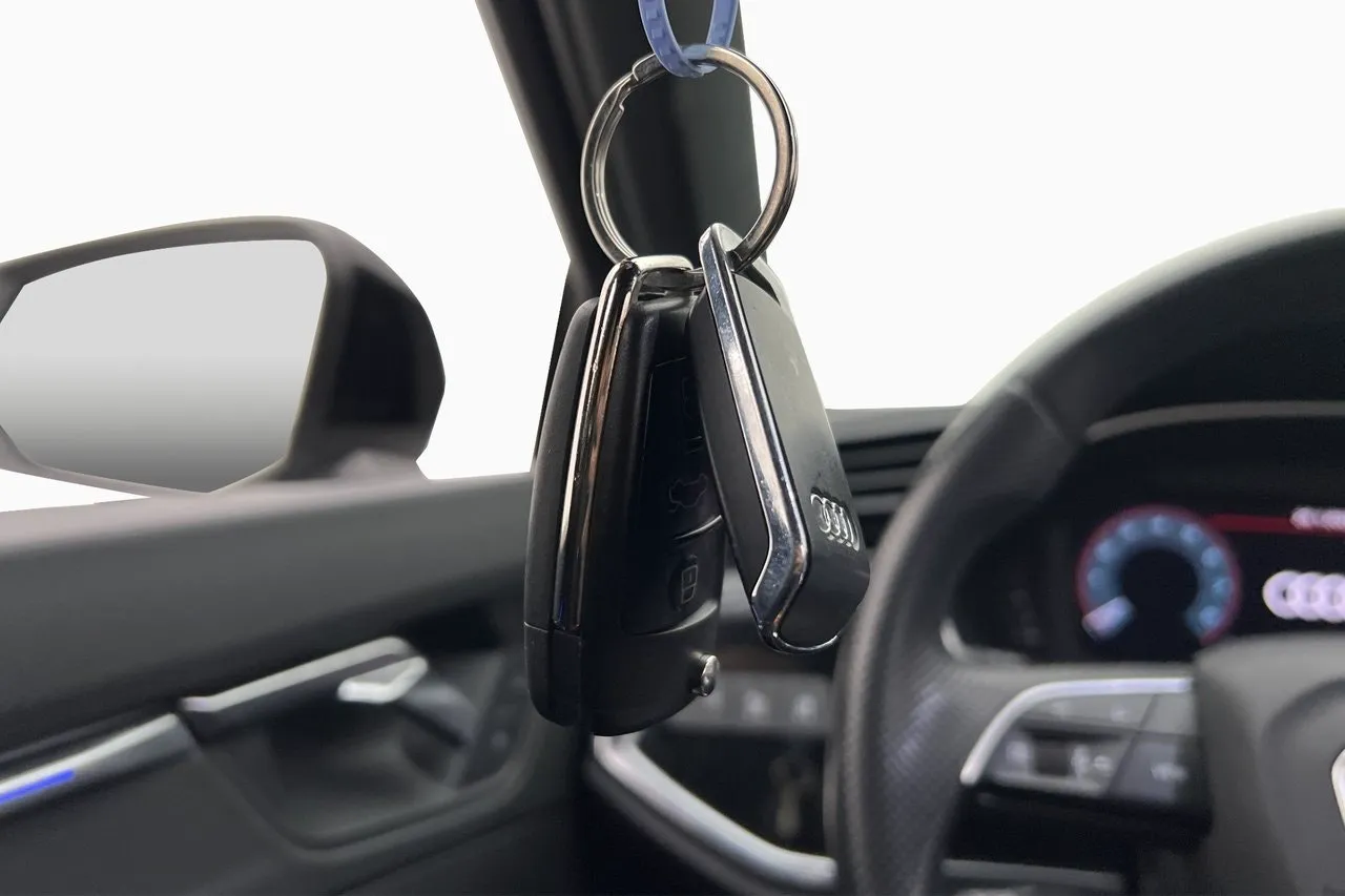 Vehicle image 30