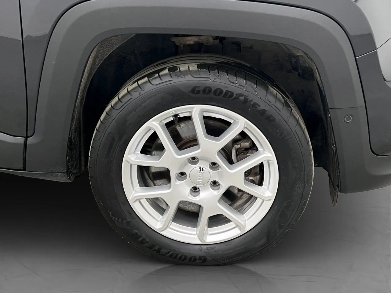 Vehicle image 31