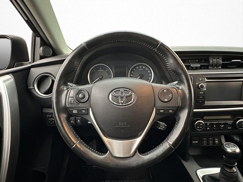 Toyota Auris bild 13