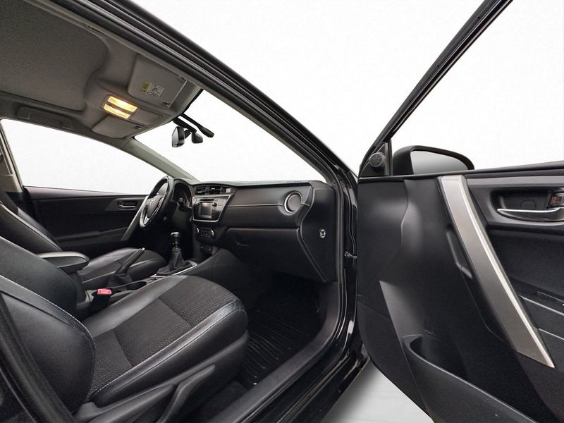Toyota Auris bild 26
