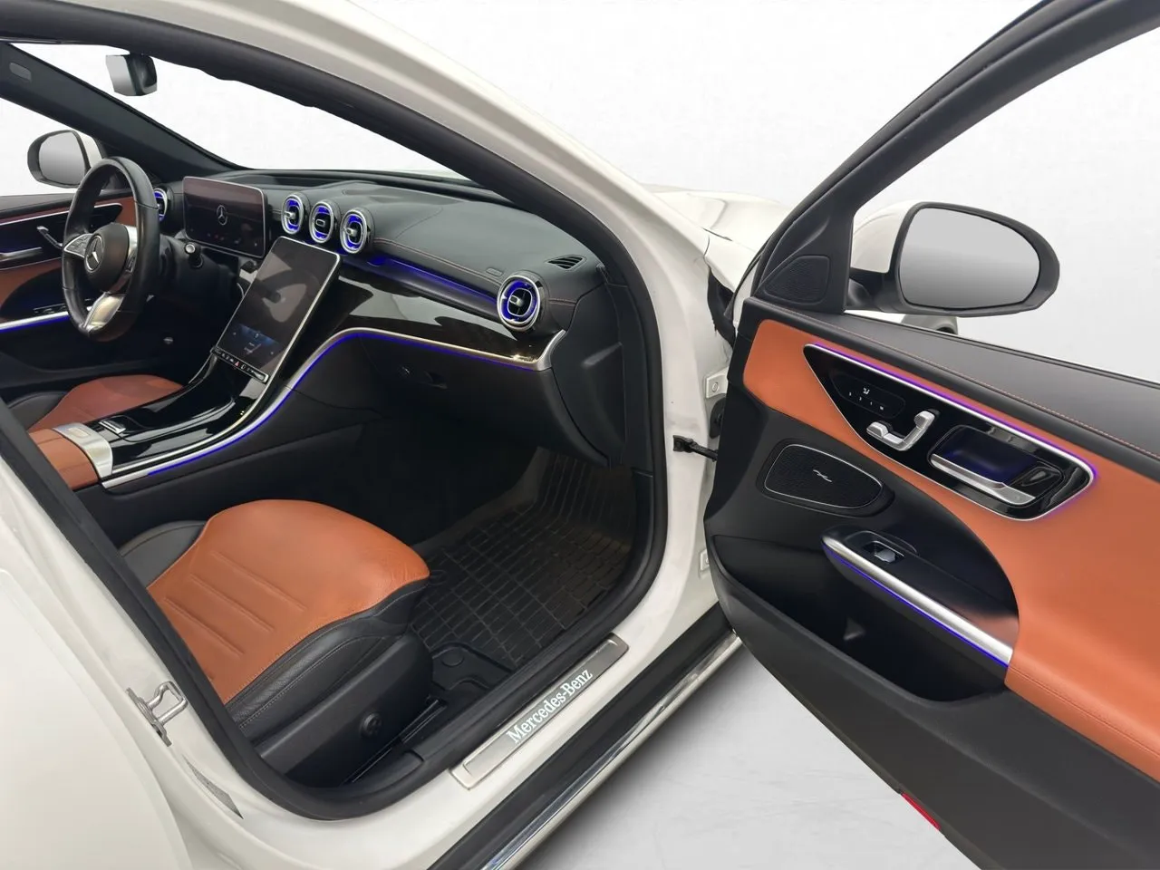 Vehicle image 21