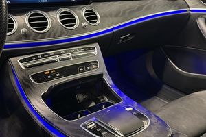 Mercedes E300 bild 14