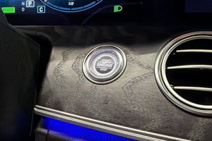 Mercedes E300 bild 17