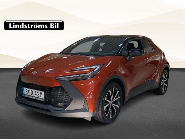 Toyota C-HR Hybrid AWD-i 2,0 STYLE TEKNIKPAKET BI-TONE VINTERHJUL LEDRAMP - 2025