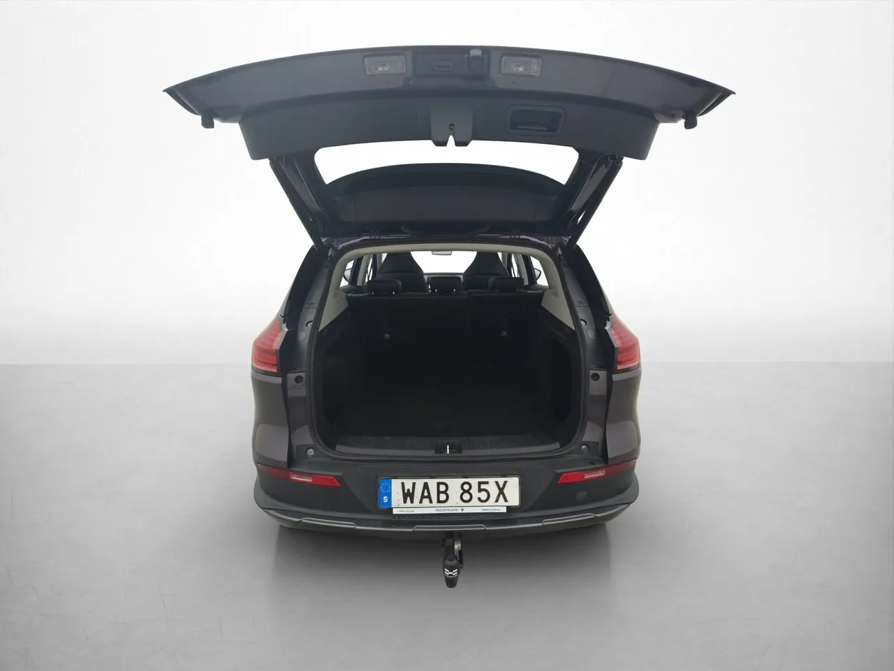 Vehicle image 25