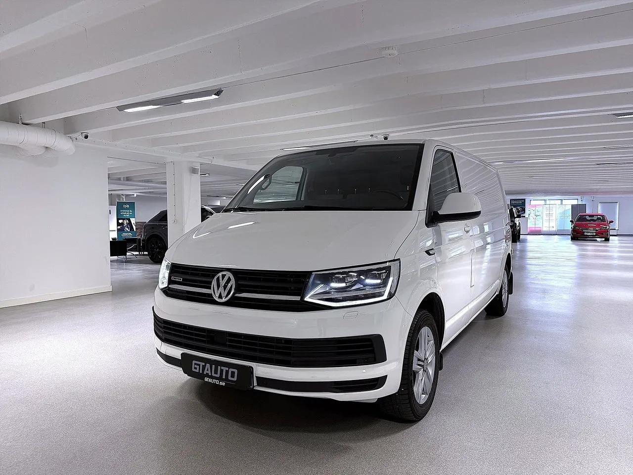 Vehicle image 8