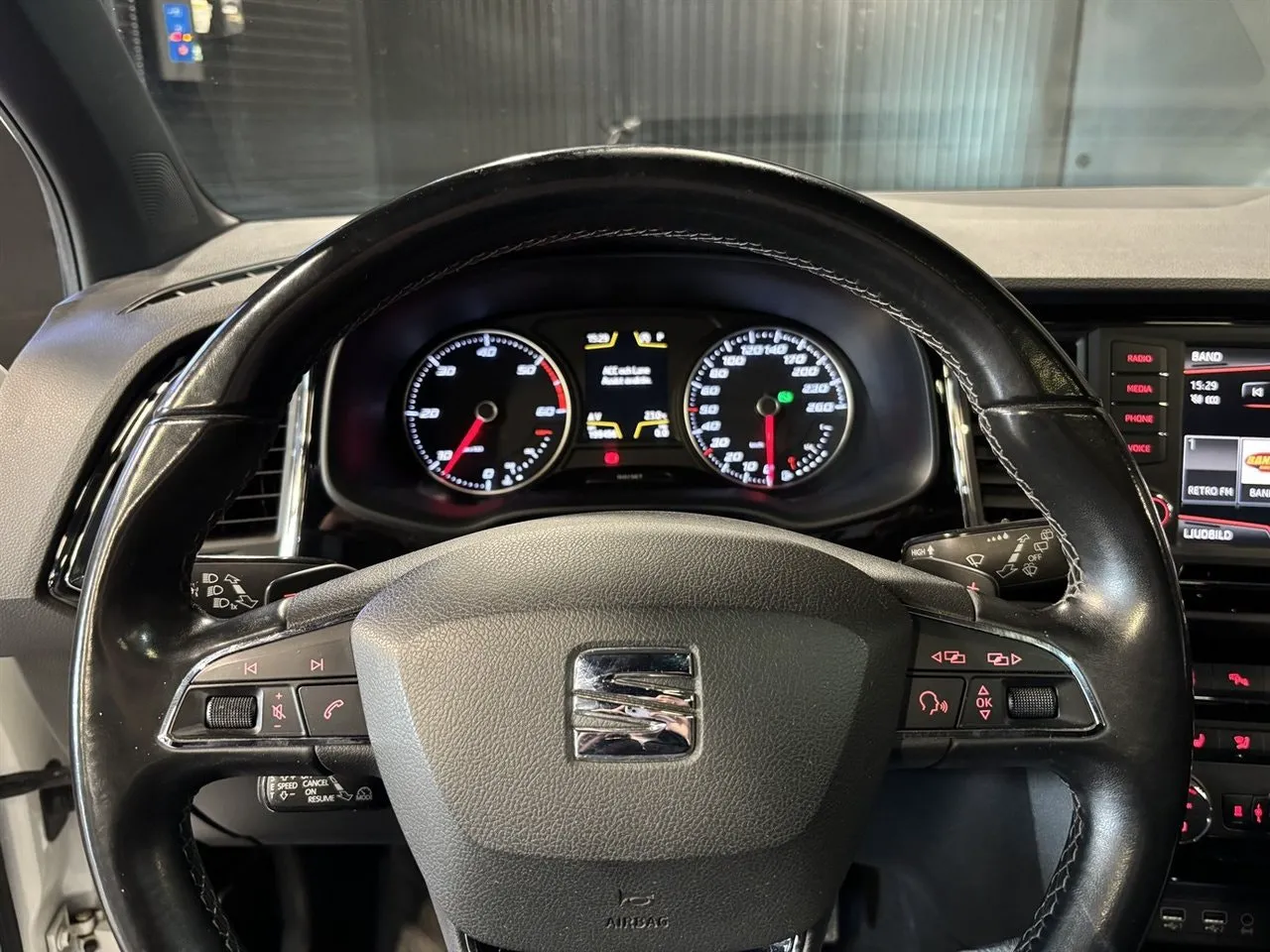Vehicle image 18