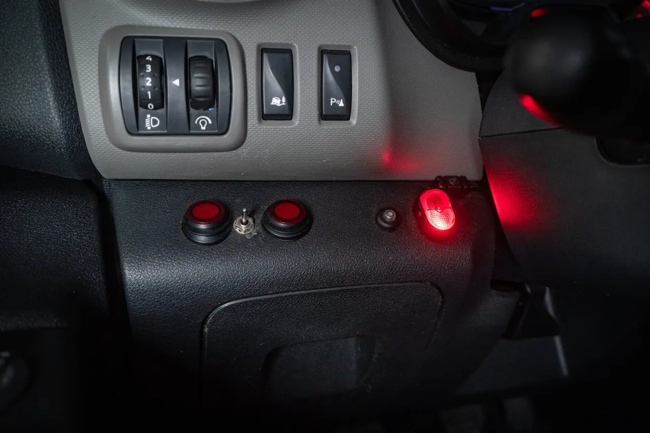 Vehicle image 22