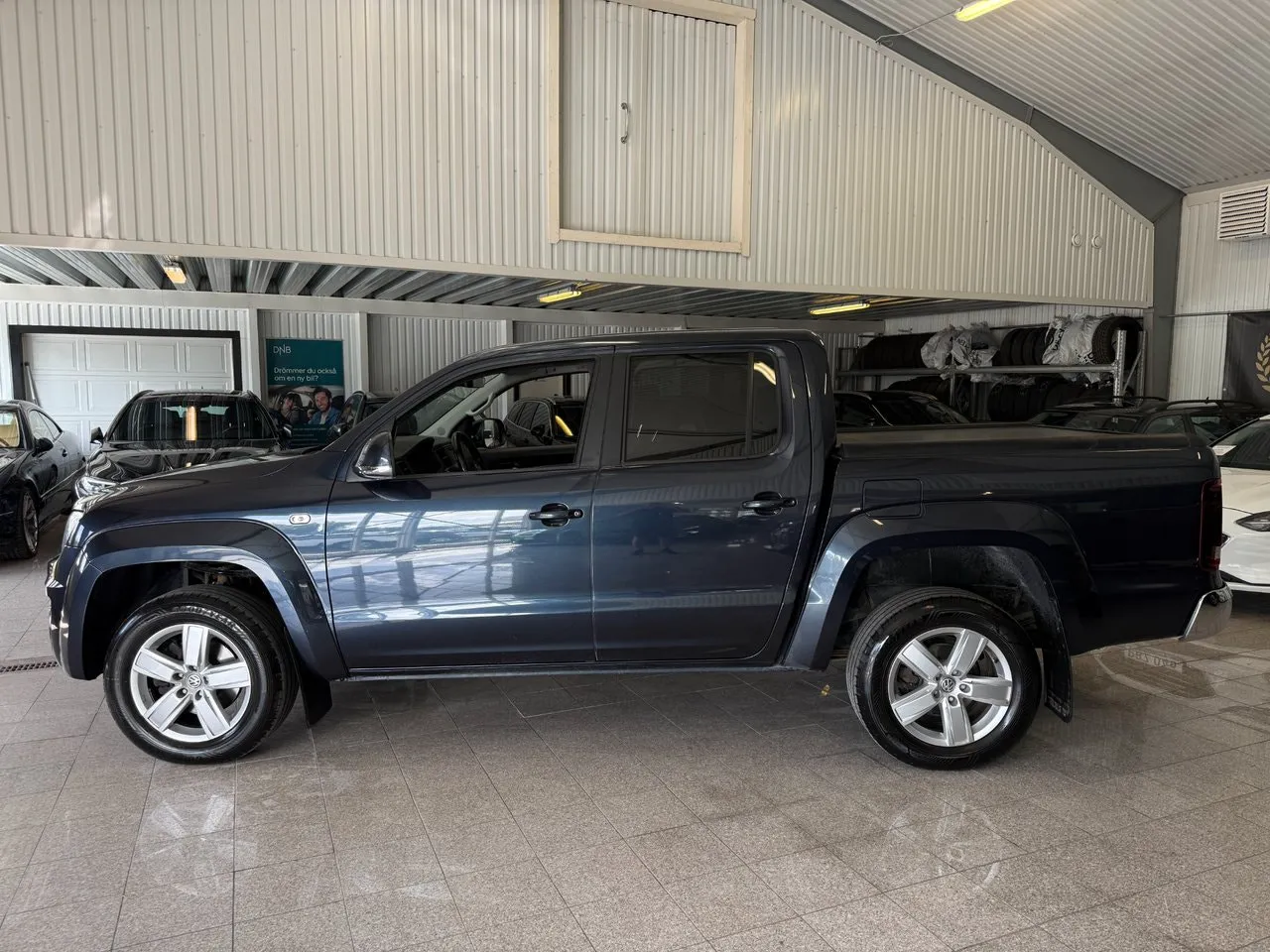 Vehicle image 7
