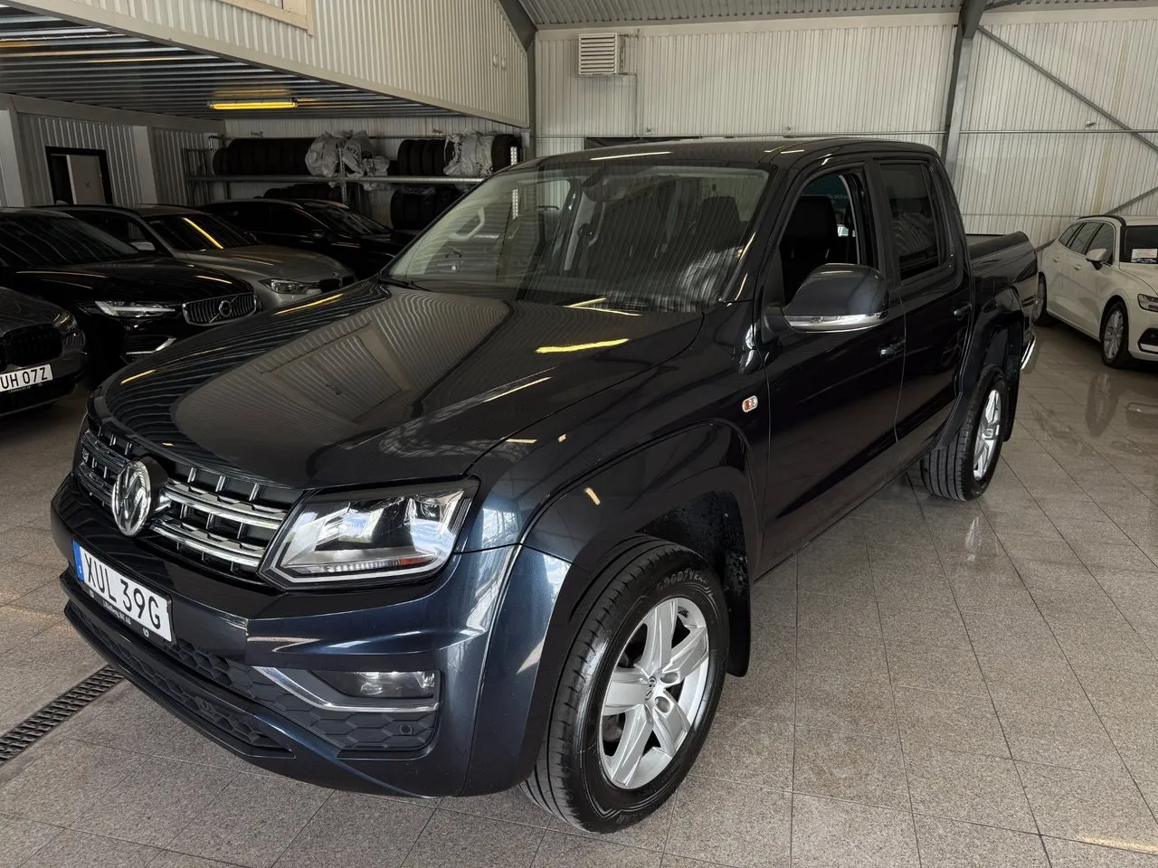 Vehicle image 8