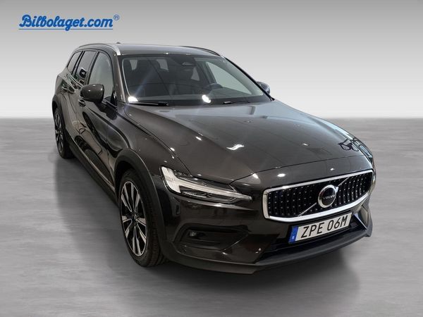 Volvo V60 Cross Country B4 AWD Diesel Plus - 2024
