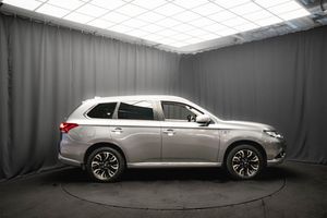 Mitsubishi Outlander bild 6