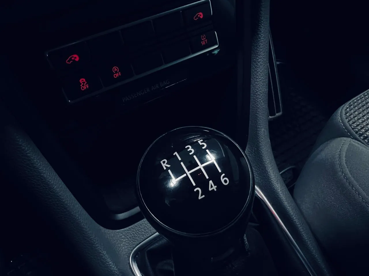 Vehicle image 24