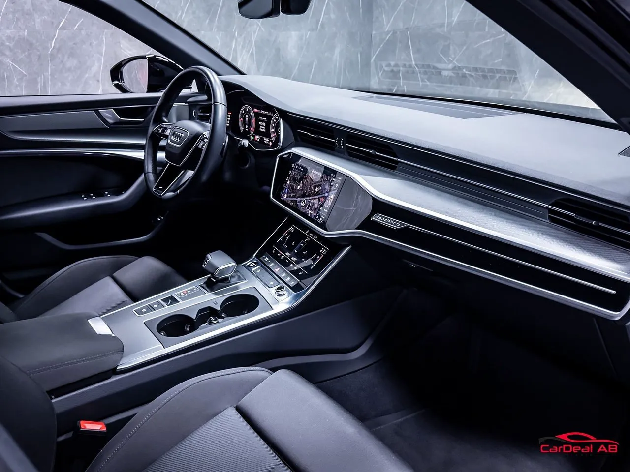 Vehicle image 13