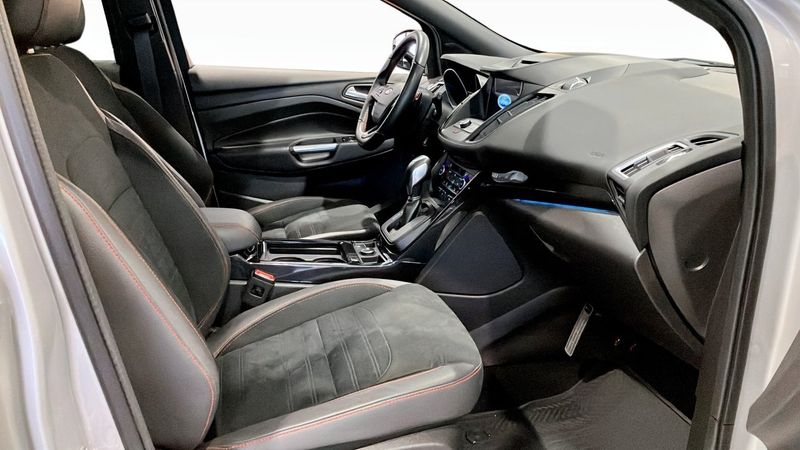 Ford Kuga bild 3