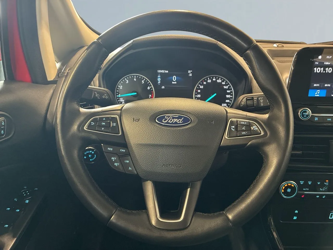 Vehicle image 14