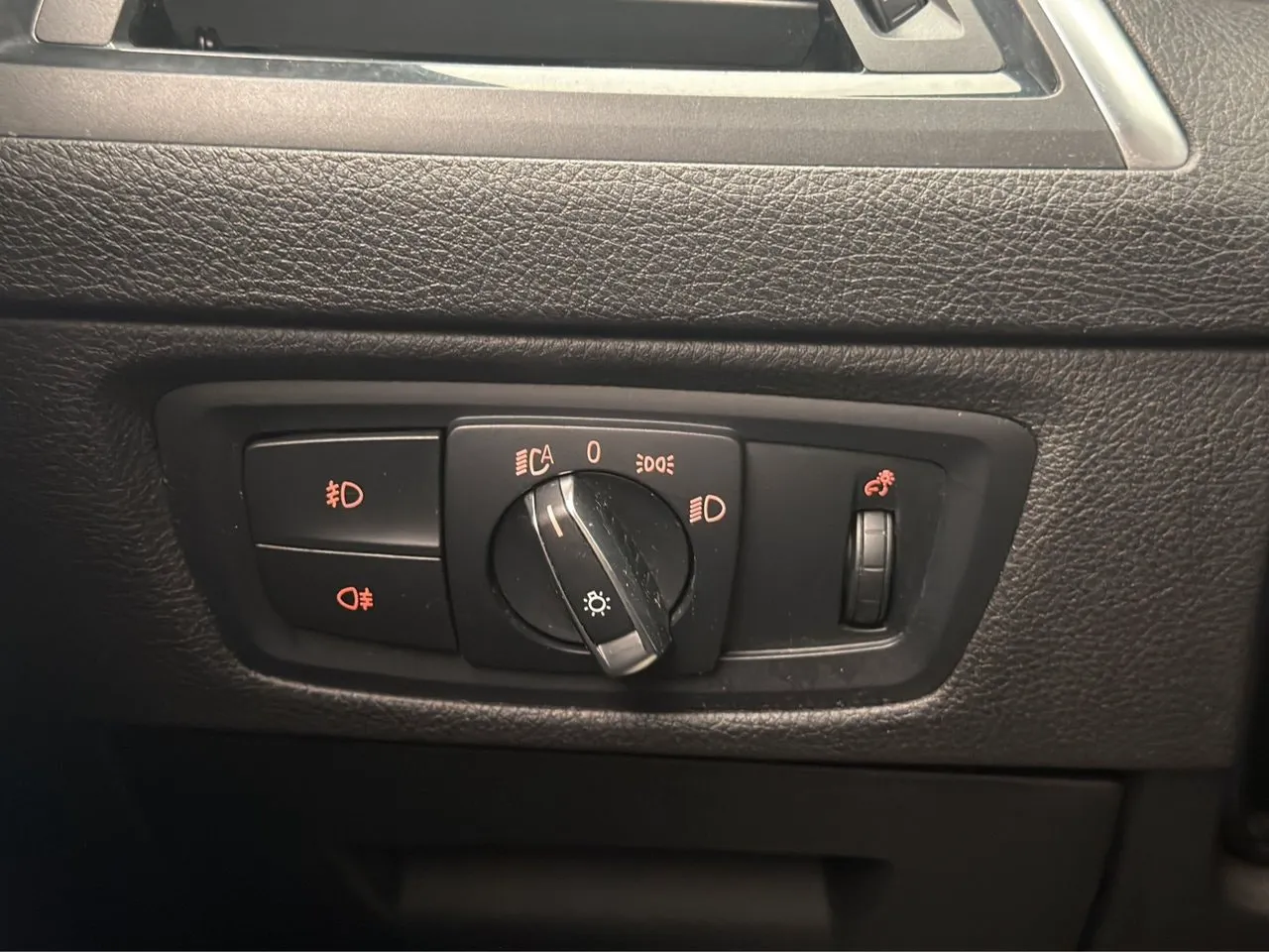 Vehicle image 29