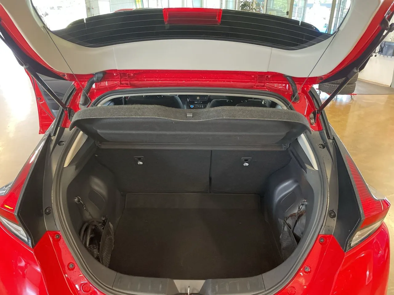 Vehicle image 8