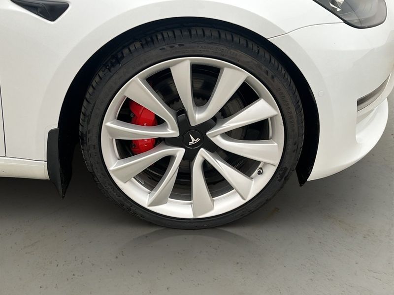 Tesla Model 3 bild 33