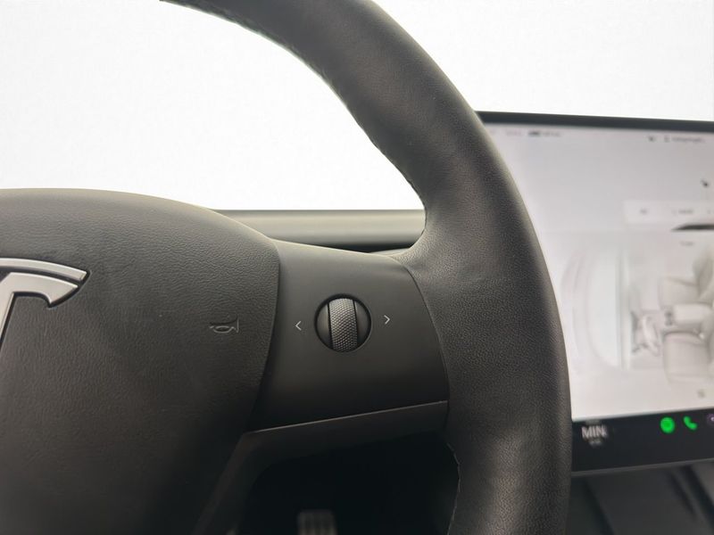 Tesla Model 3 bild 16