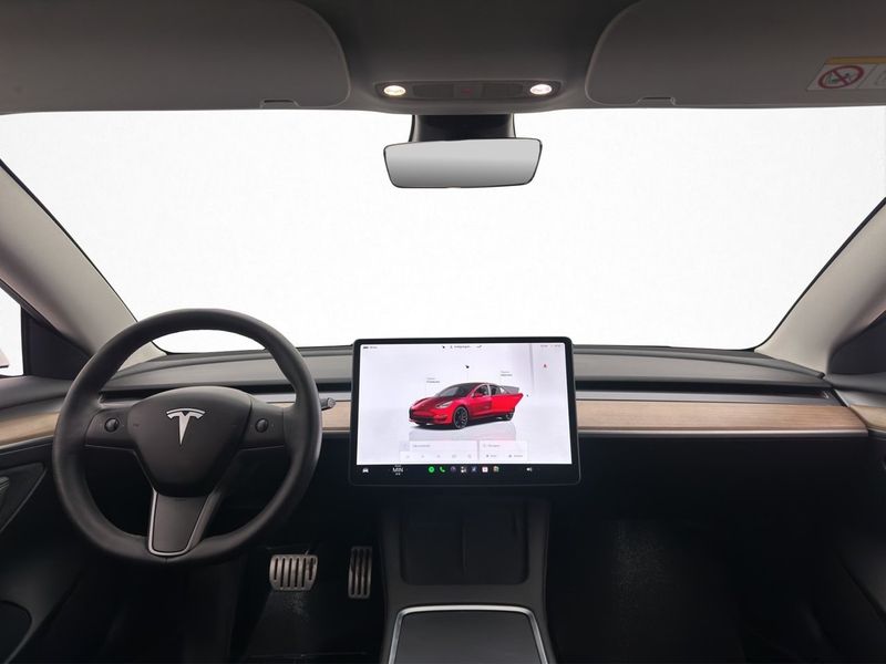 Tesla Model 3 bild 13