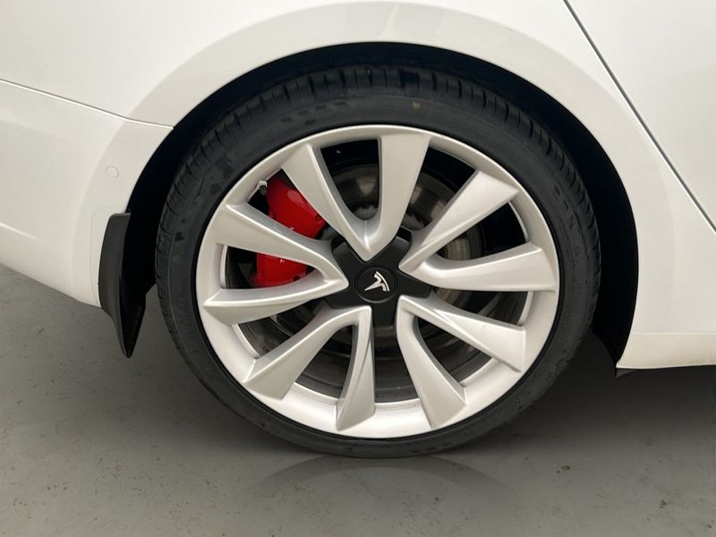 Tesla Model 3 bild 32