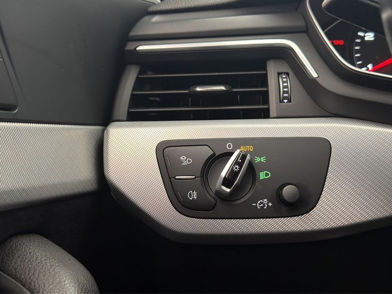 Audi A4 bild 15